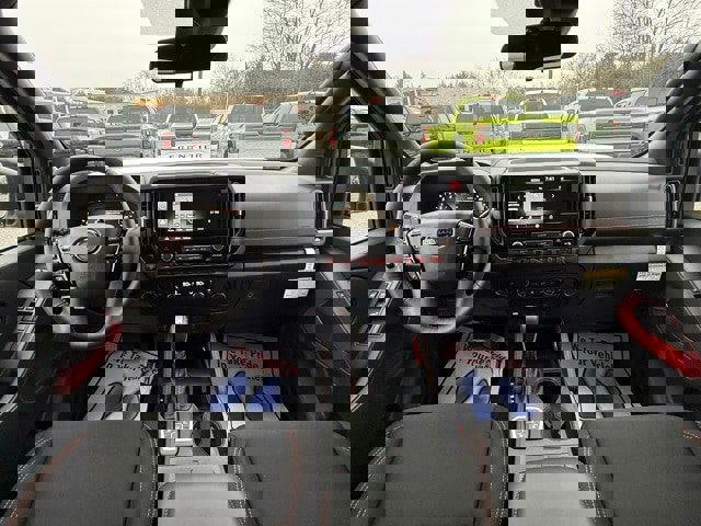 New 2026 Nissan Frontier PRO-4X w/ Pro-4x Convenience Package image 20