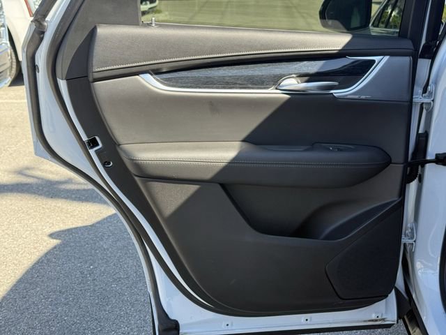 Used 2025 Cadillac XT5 Premium Luxury AWD/4WD image 37