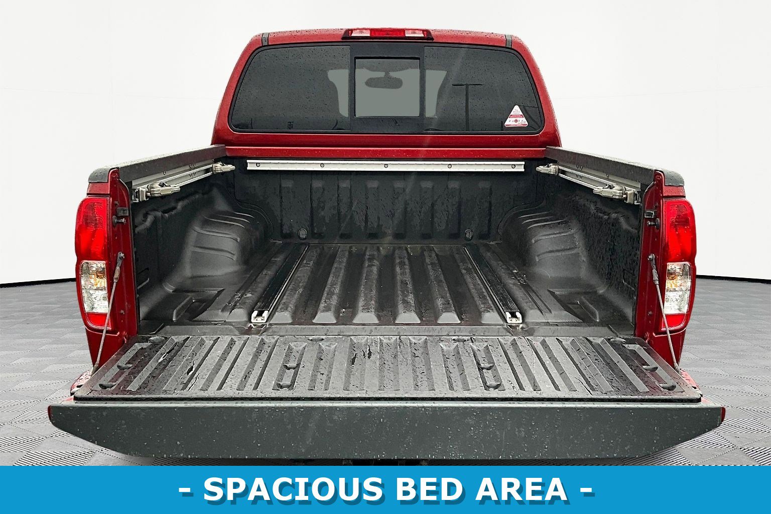 Used 2014 Nissan Frontier PRO-4X image 7