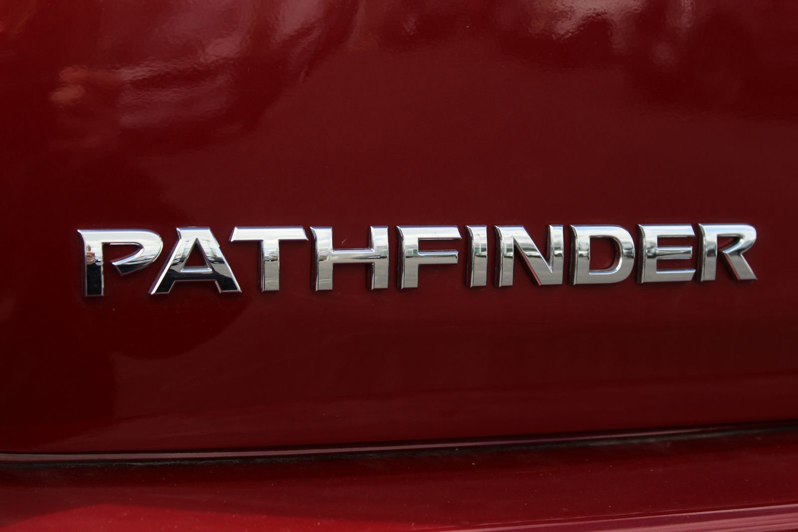 Used 2016 Nissan Pathfinder SV image 28