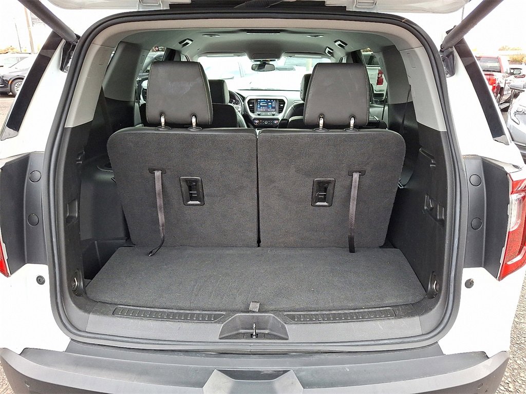Certified 2023 GMC Acadia SLT image 30