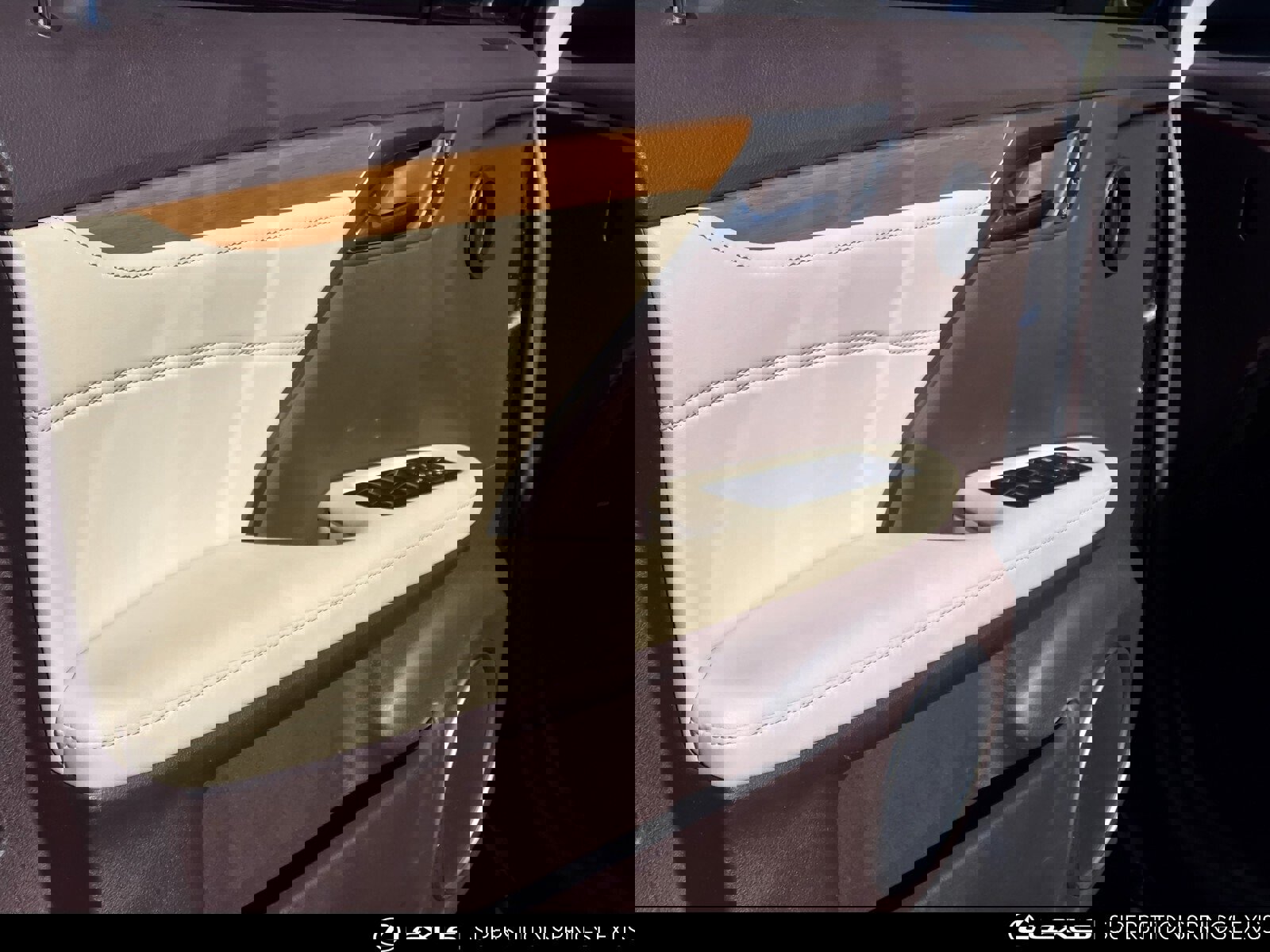 Used 2016 Lexus RX 450h FWD image 11