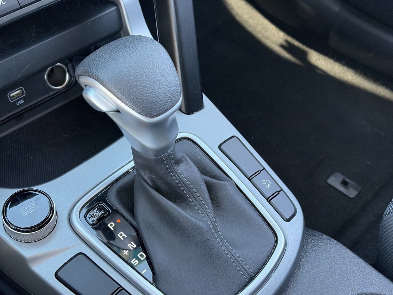 Certified 2026 Kia Seltos LX FWD image 28