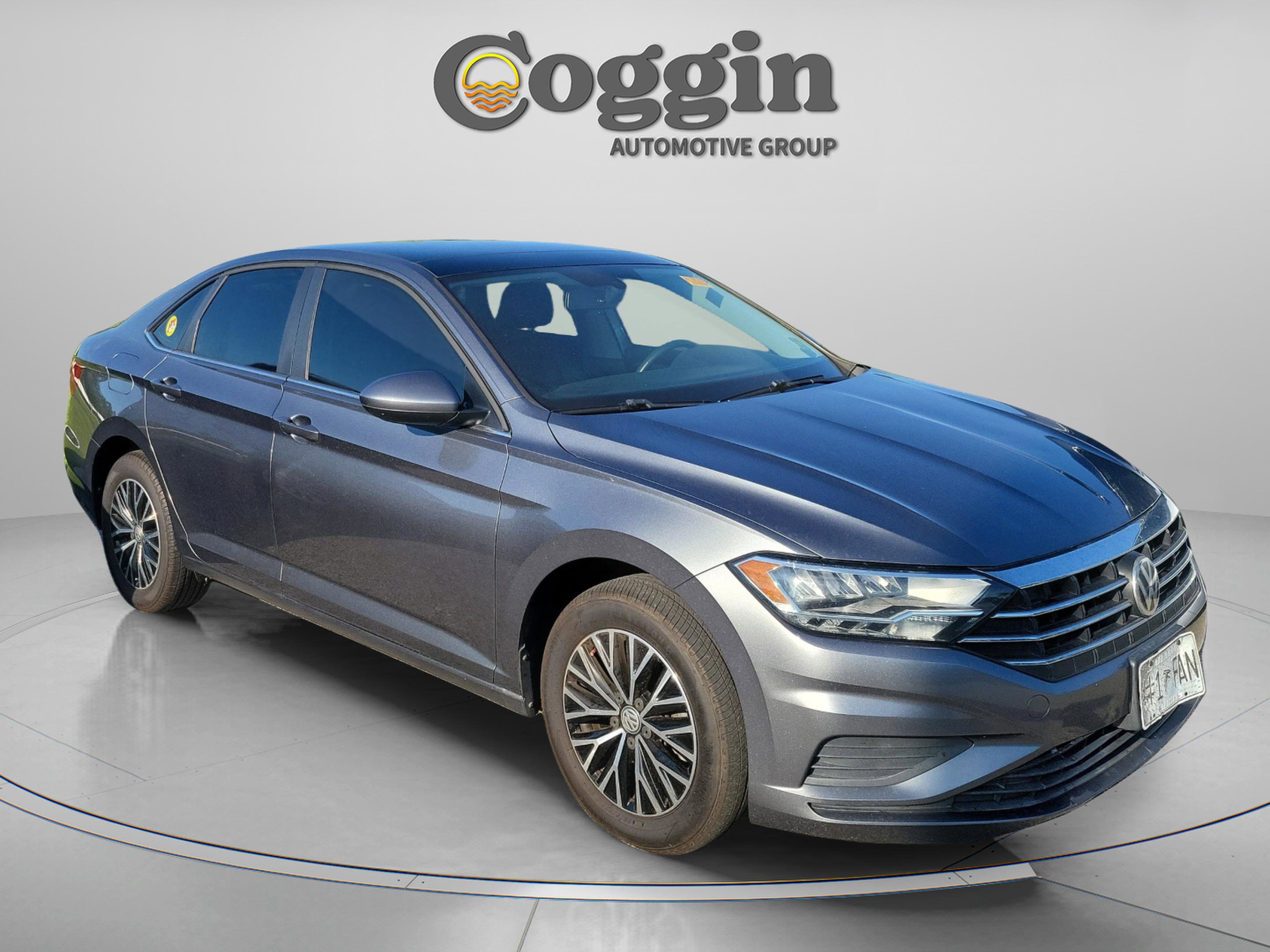 Used 2020 Volkswagen Jetta SE w/ SE Cold Weather Package FWD image 6