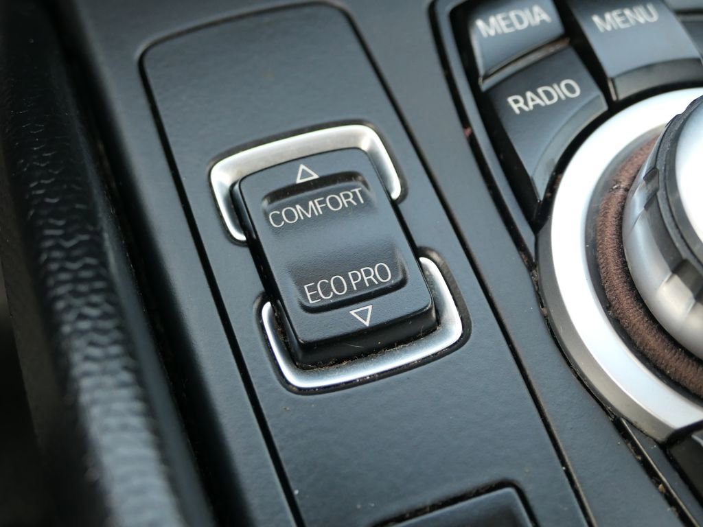 Used 2014 BMW i3 w/ Range Extender image 24