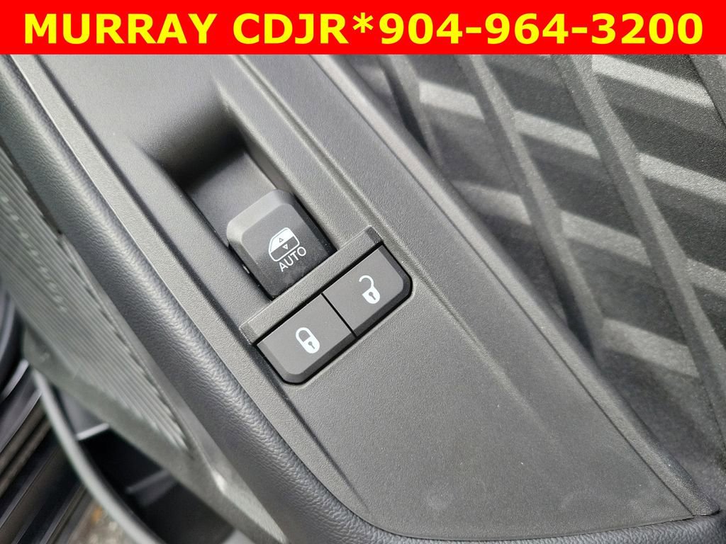 Used 2025 Dodge Charger R/T Scat Pack w/ Track Pack image 17