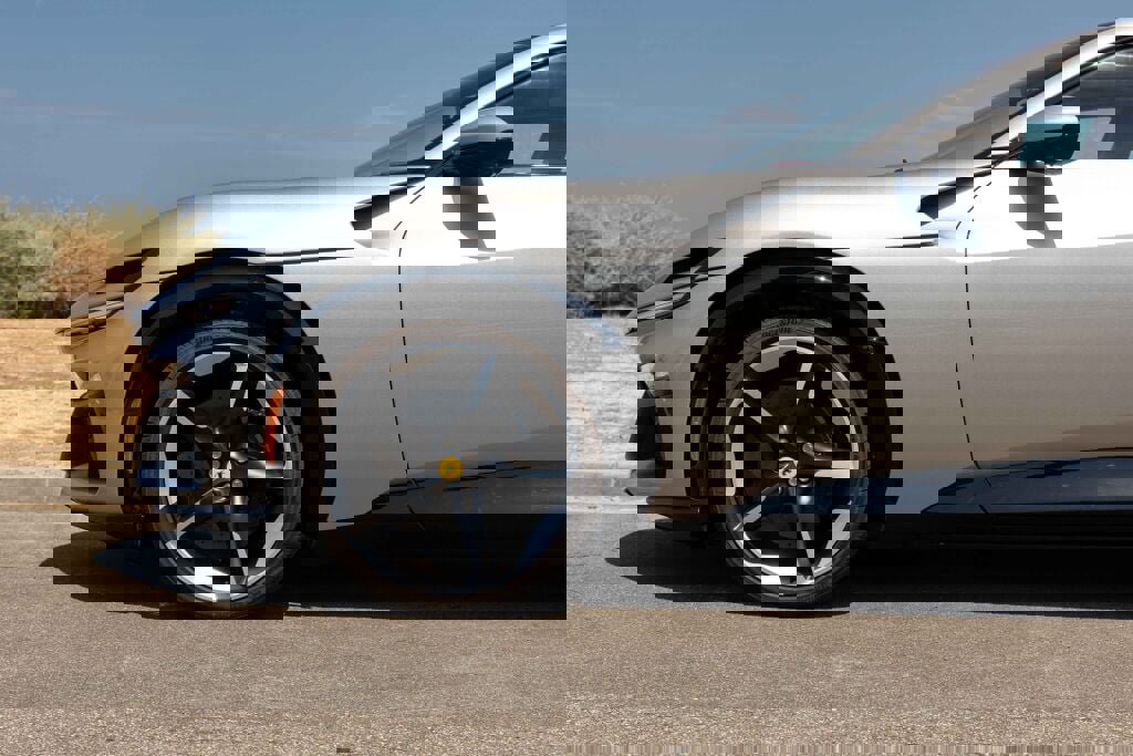 Certified 2025 Ferrari Purosangue image 8