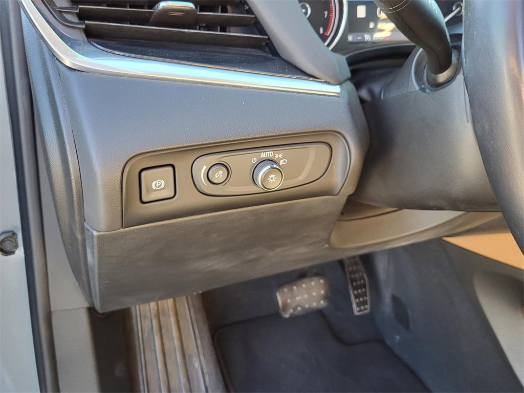 Used 2020 Buick Enclave Essence w/ Sound and Sites Package image 19