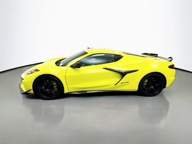 Used 2023 Chevrolet Corvette Z06 w/ Engine Appearance Package RWD image 4