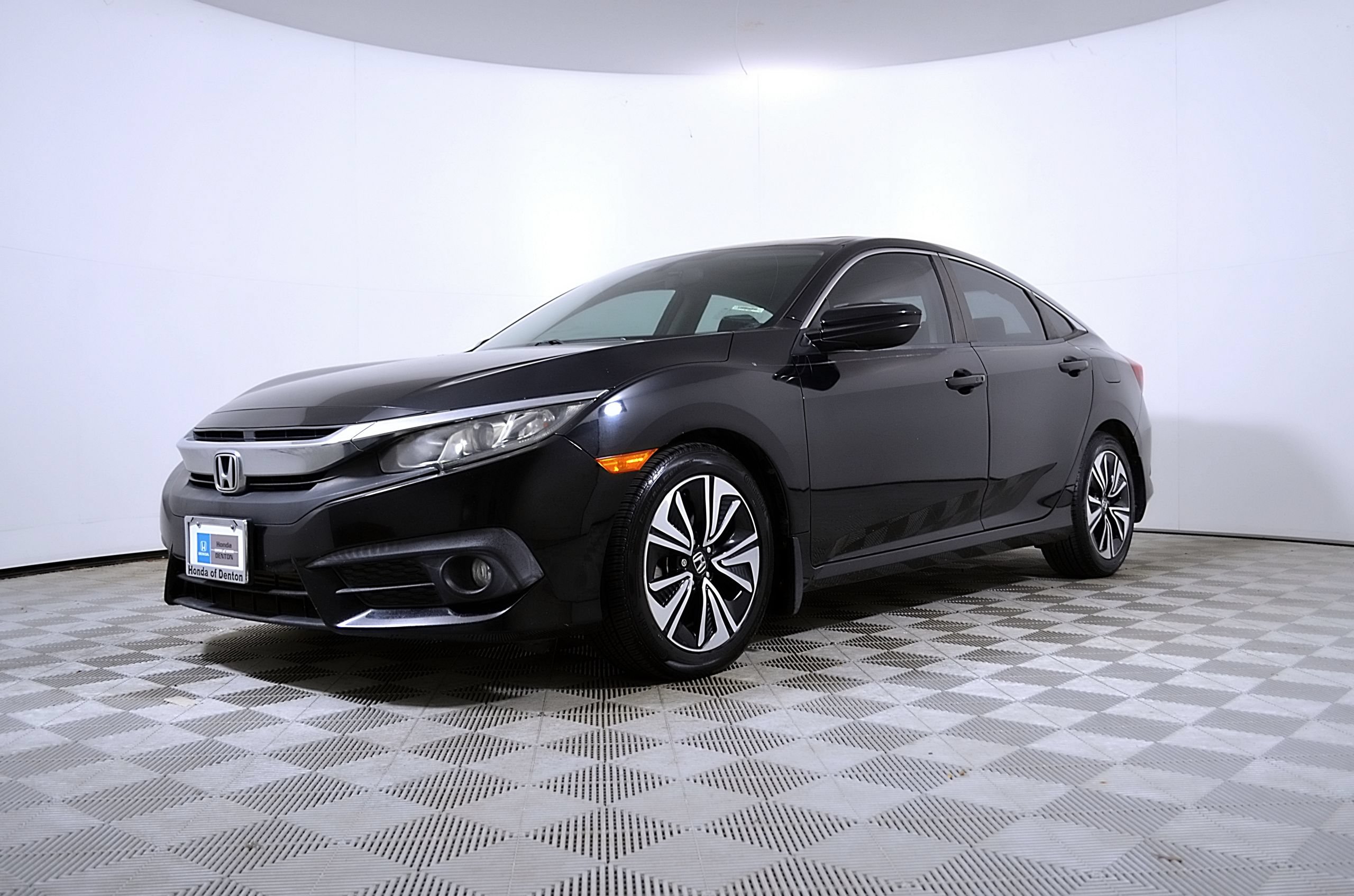 Used 2017 Honda Civic EX-T video 2
