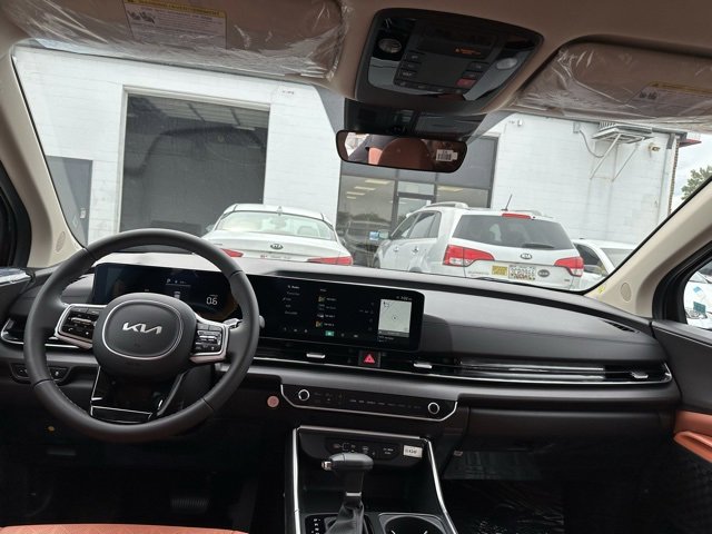 New 2026 Kia Carnival EX image 3