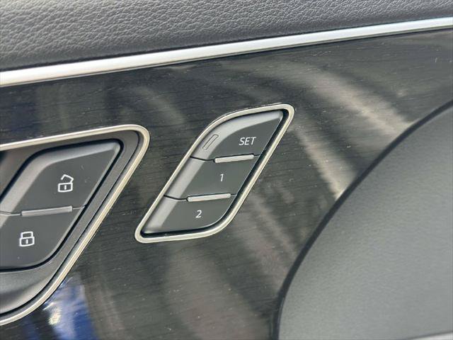Used 2023 Audi Q7 3.0T Premium Plus w/ Premium Plus Package AWD/4WD image 19