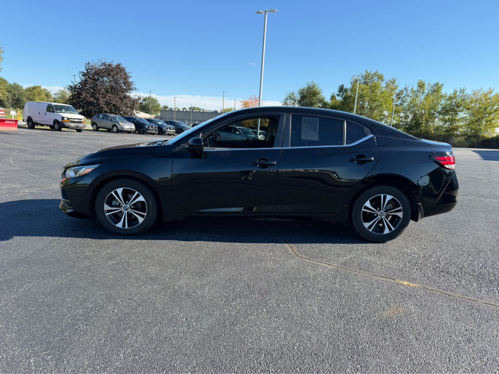 Used 2022 Nissan Sentra SV w/ Trunk Package FWD image 4