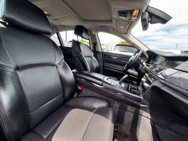 Used 2010 BMW 750Li xDrive AWD/4WD image 21