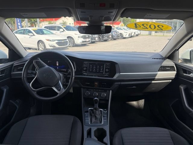 Used 2024 Volkswagen Jetta S FWD image 3