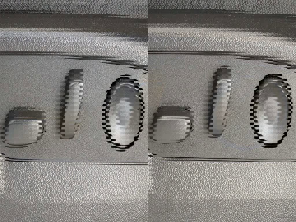 Used 2025 GMC Sierra 1500 Elevation w/ Preferred Package image 23