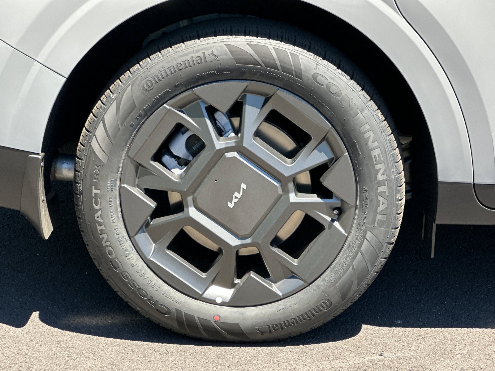 New 2026 Kia Carnival EX FWD image 27