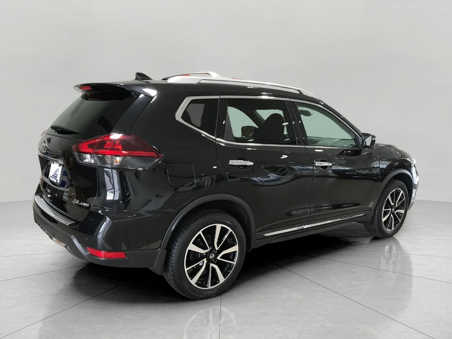 Used 2019 Nissan Rogue SL AWD/4WD image 24