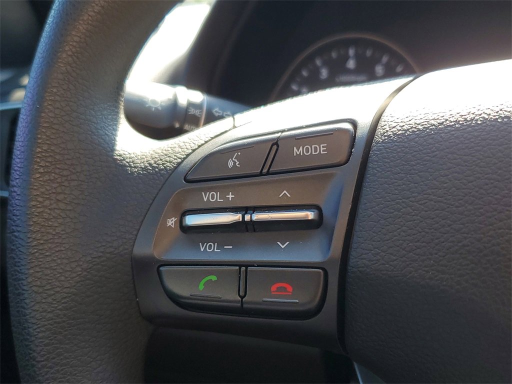 Used 2018 Hyundai Elantra GT image 21