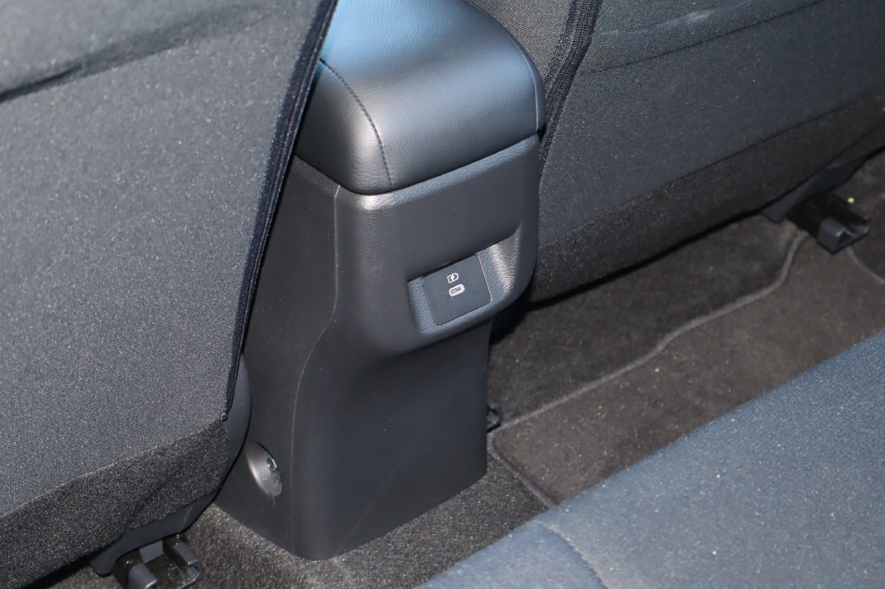 Used 2024 Nissan Versa SR w/ Trunk Package FWD image 18