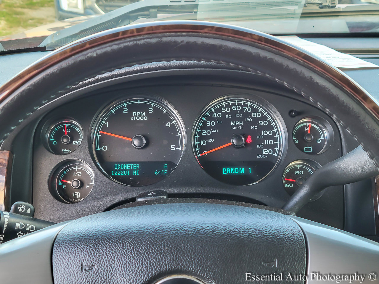 Used 2013 GMC Sierra 2500 Denali w/ Suspension Package, Off-Road image 17