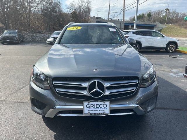 Used 2018 Mercedes-Benz GLC 300 4MATIC w/ Multimedia Package image 2