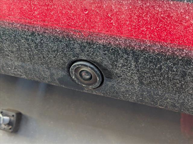 Used 2025 Chrysler Pacifica Limited image 12