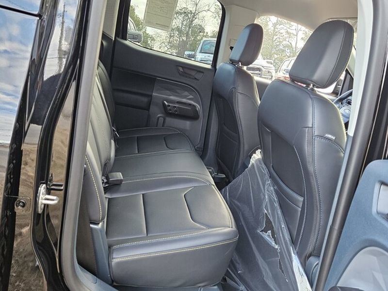 New 2026 Ford Maverick Lobo image 14