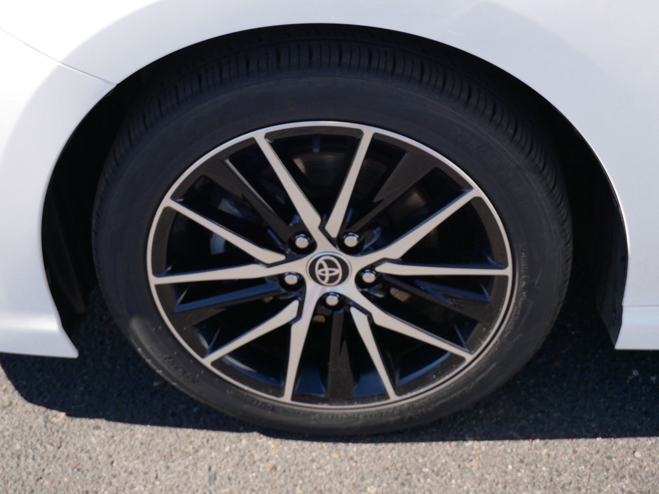 Certified 2023 Toyota Camry SE FWD image 15