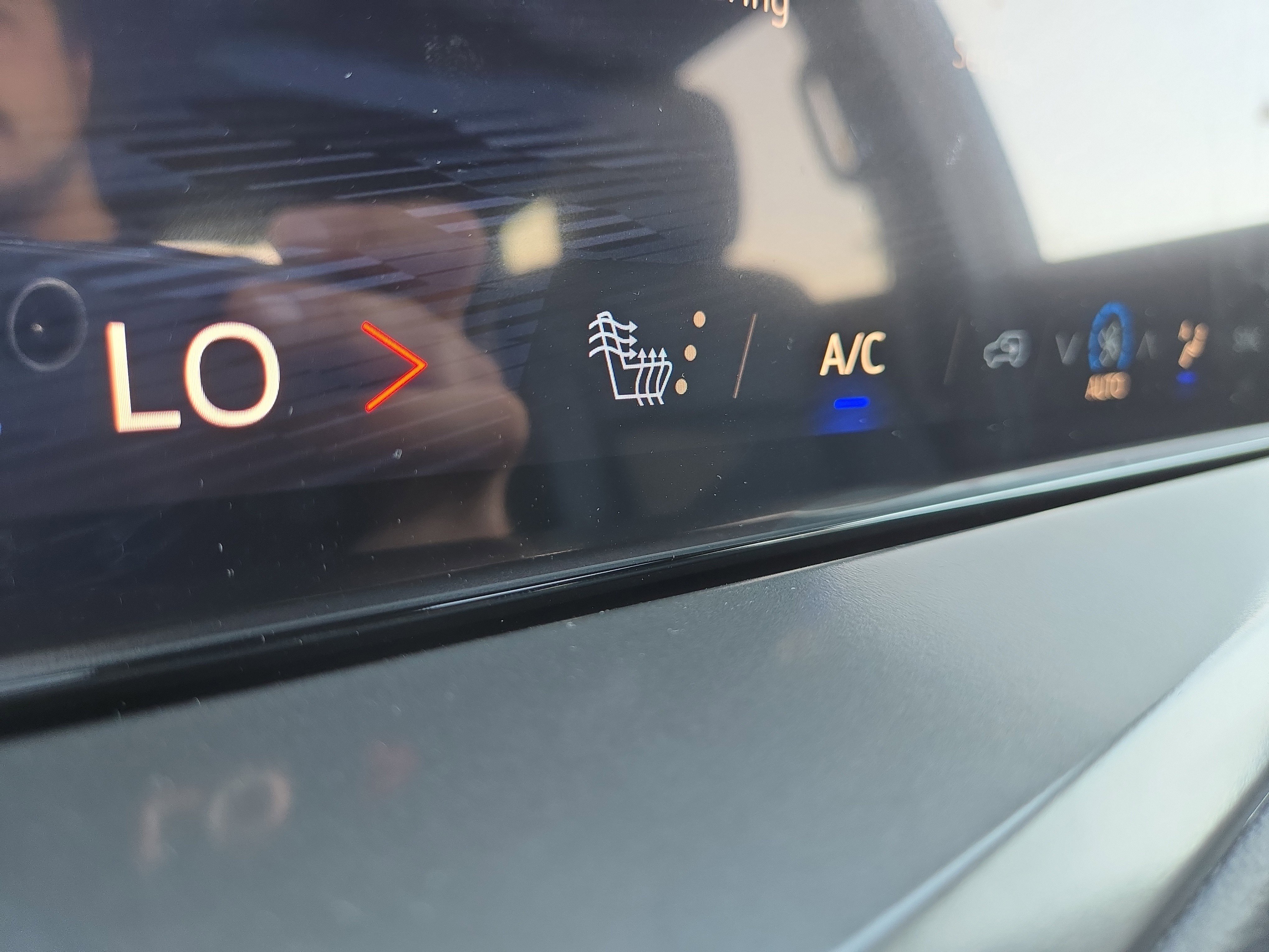 New 2026 Chevrolet Traverse LT w/ Driver Confidence Package image 29