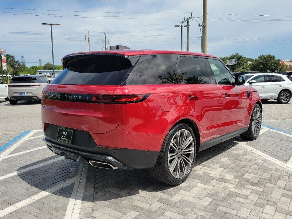 Certified 2024 Land Rover Range Rover Sport SE AWD/4WD image 5