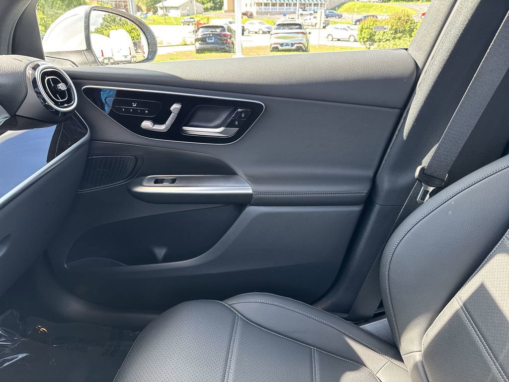 Certified 2025 Mercedes-Benz GLC 300 300 image 26