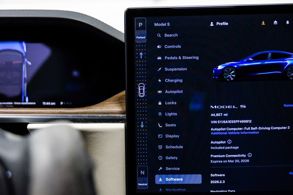 Used 2023 Tesla Model S Standard Range image 24