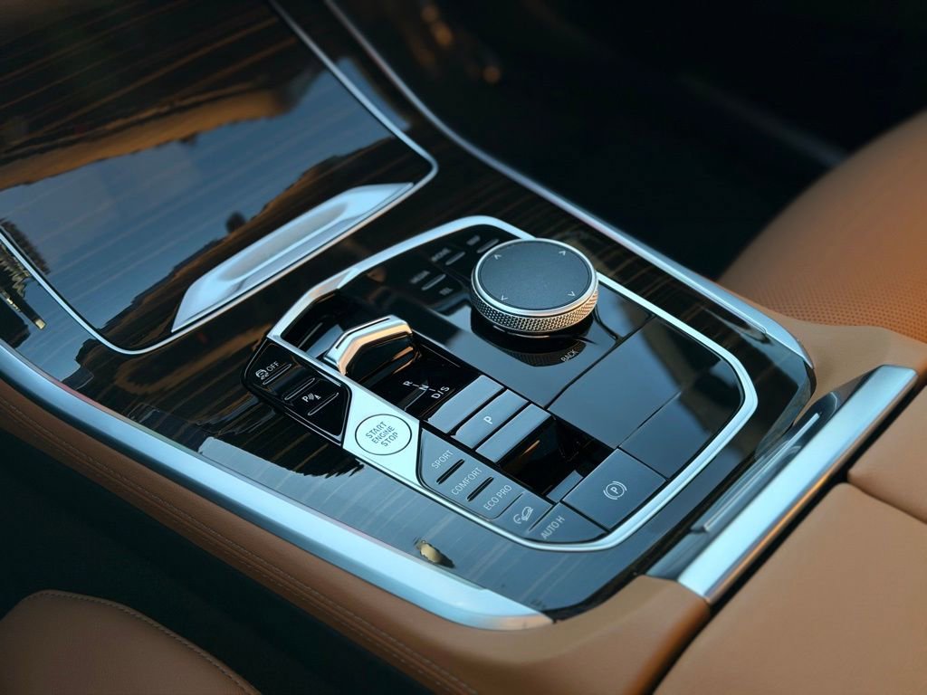 Certified 2025 BMW X5 xDrive40i w/ Parking Assistance Package image 18