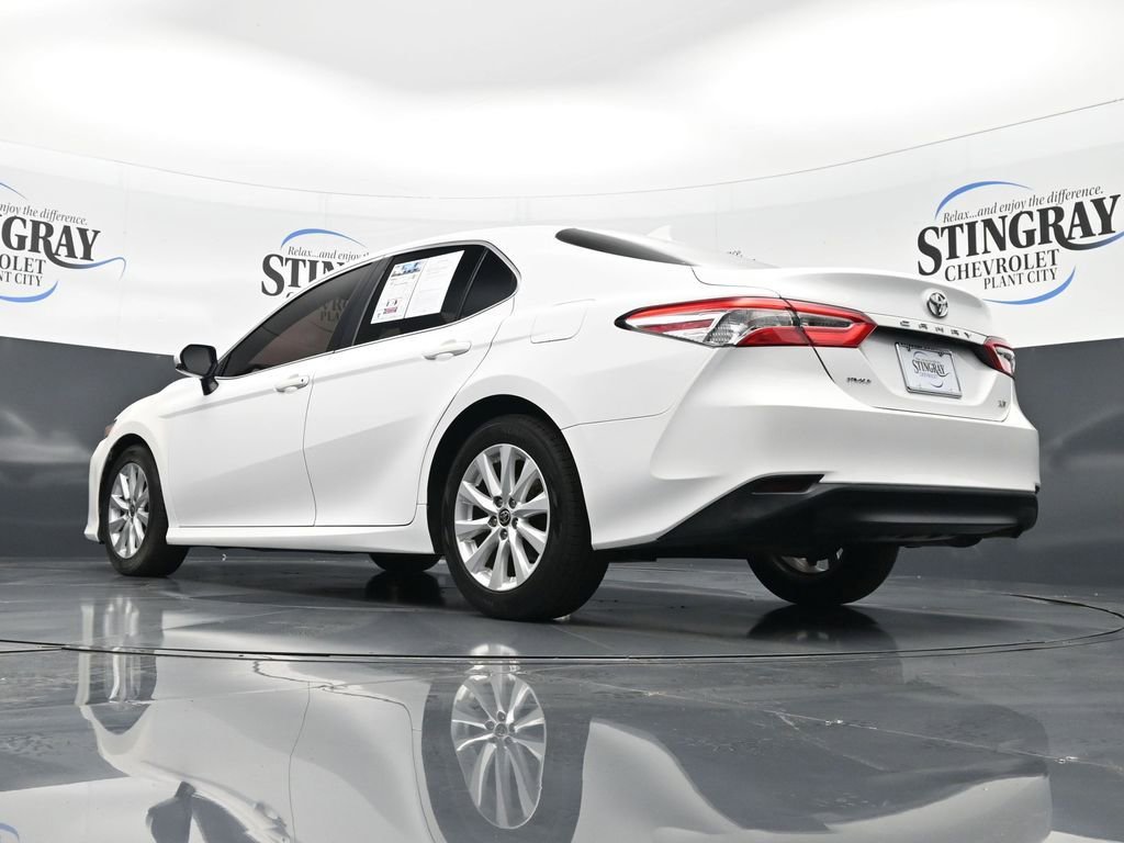 Used 2020 Toyota Camry LE image 21