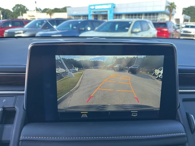 Used 2024 Chevrolet Suburban Premier image 26