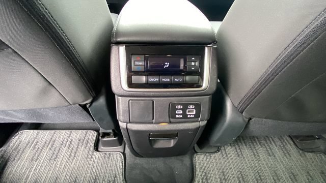 Certified 2025 Subaru Ascent Premium AWD/4WD image 16