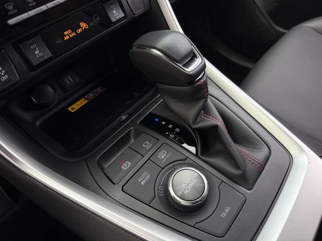 Used 2025 Toyota RAV4 XSE image 21