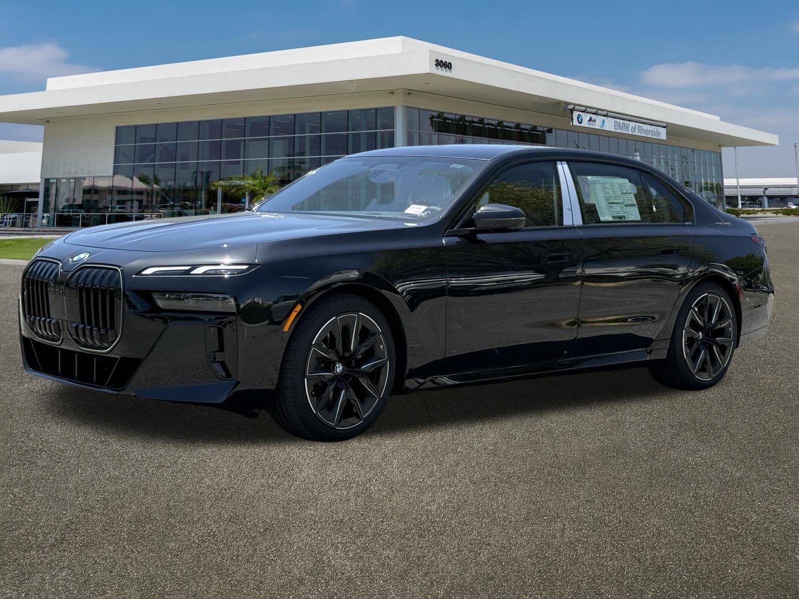 New 2026 BMW 760i xDrive w/ Luxury Rear Seating Package AWD/4WD image 5