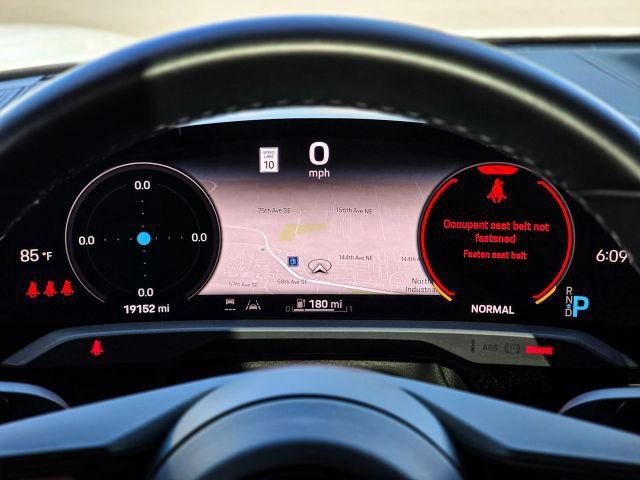Used 2020 Porsche Taycan 4S AWD/4WD image 34
