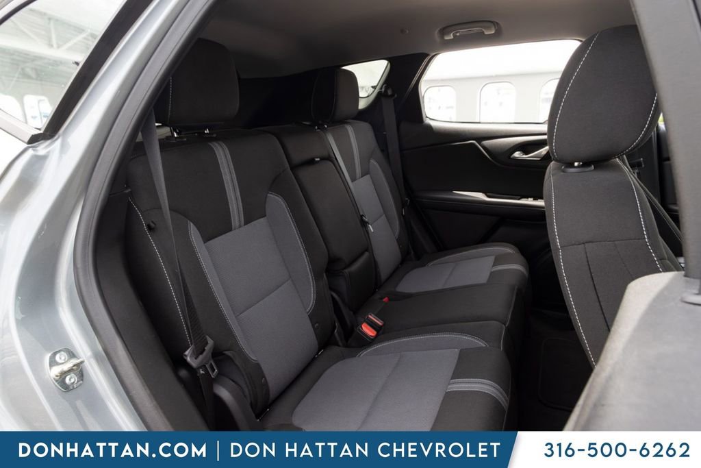 Used 2025 Chevrolet Blazer LT AWD/4WD image 16
