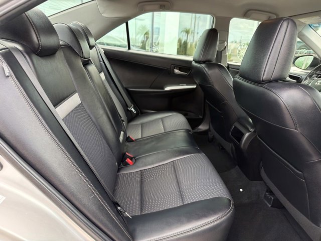 Used 2014 Toyota Camry SE w/ Fleet Convenience Package image 22