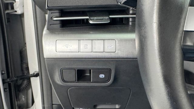Used 2024 Hyundai Kona SEL AWD/4WD image 31