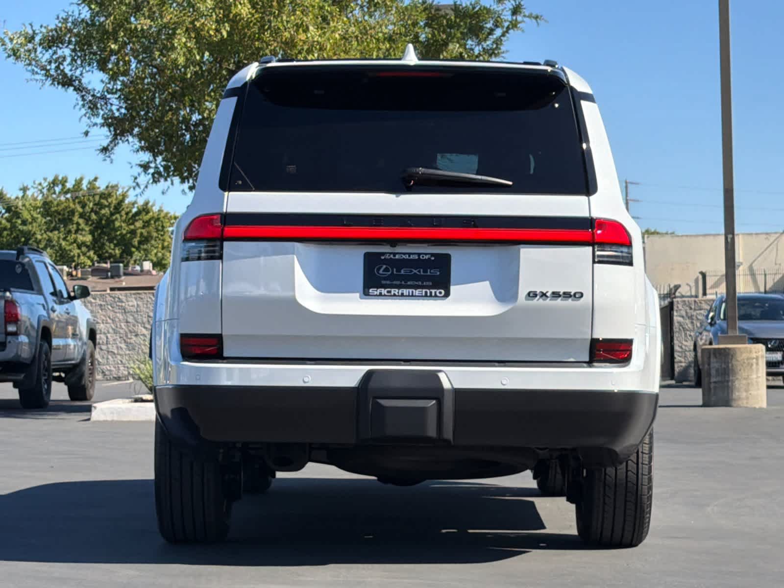 New 2026 Lexus GX 550 w/ Accessory Package (Z1) AWD/4WD image 8