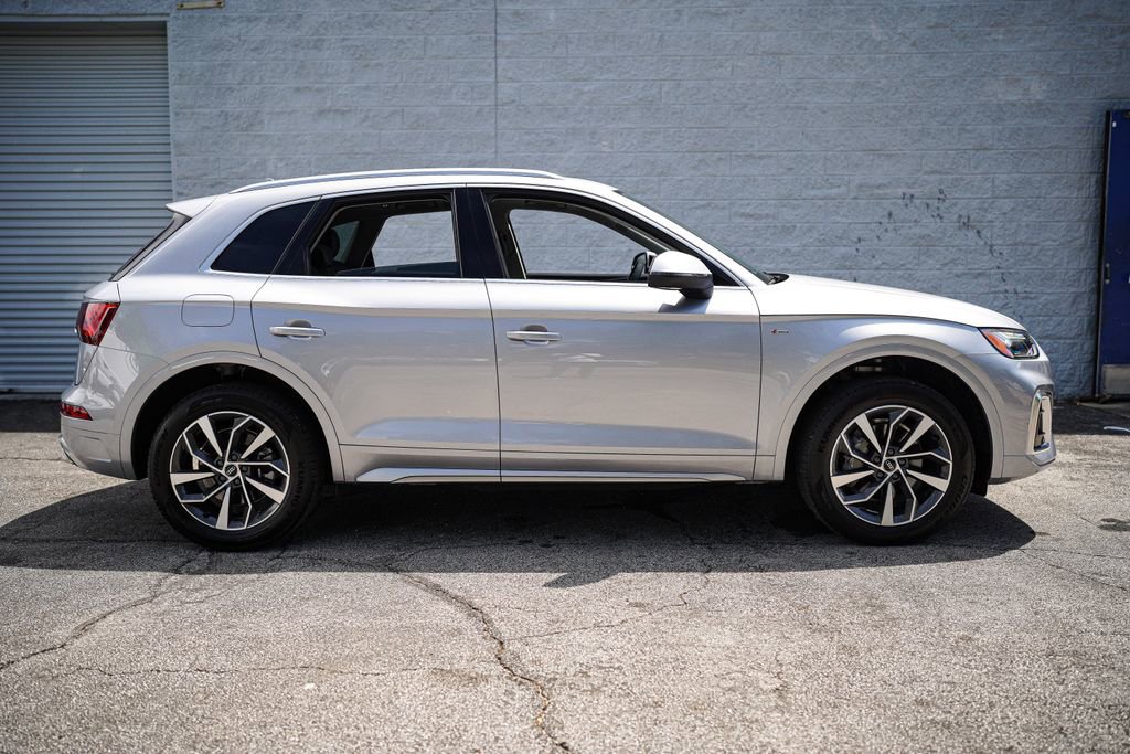 Used 2023 Audi Q5 2.0T Premium Plus w/ Premium Plus Package AWD/4WD image 17