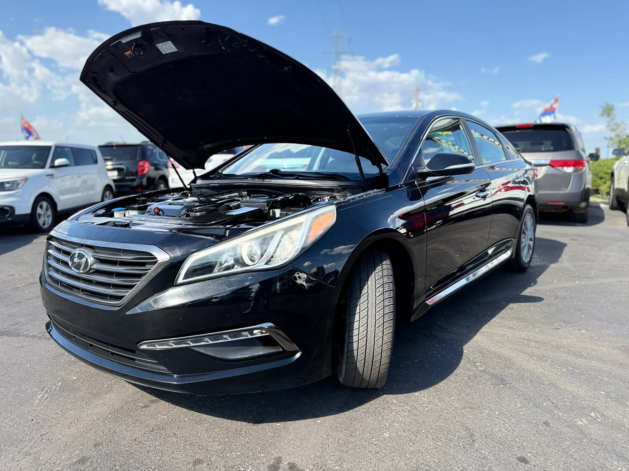 Used 2015 Hyundai Sonata Limited w/ Cargo Package FWD image 8