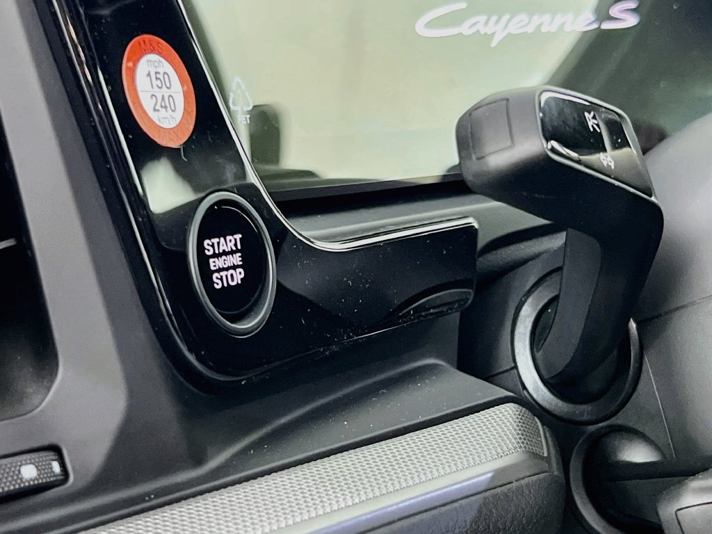 New 2026 Porsche Cayenne S AWD/4WD image 11