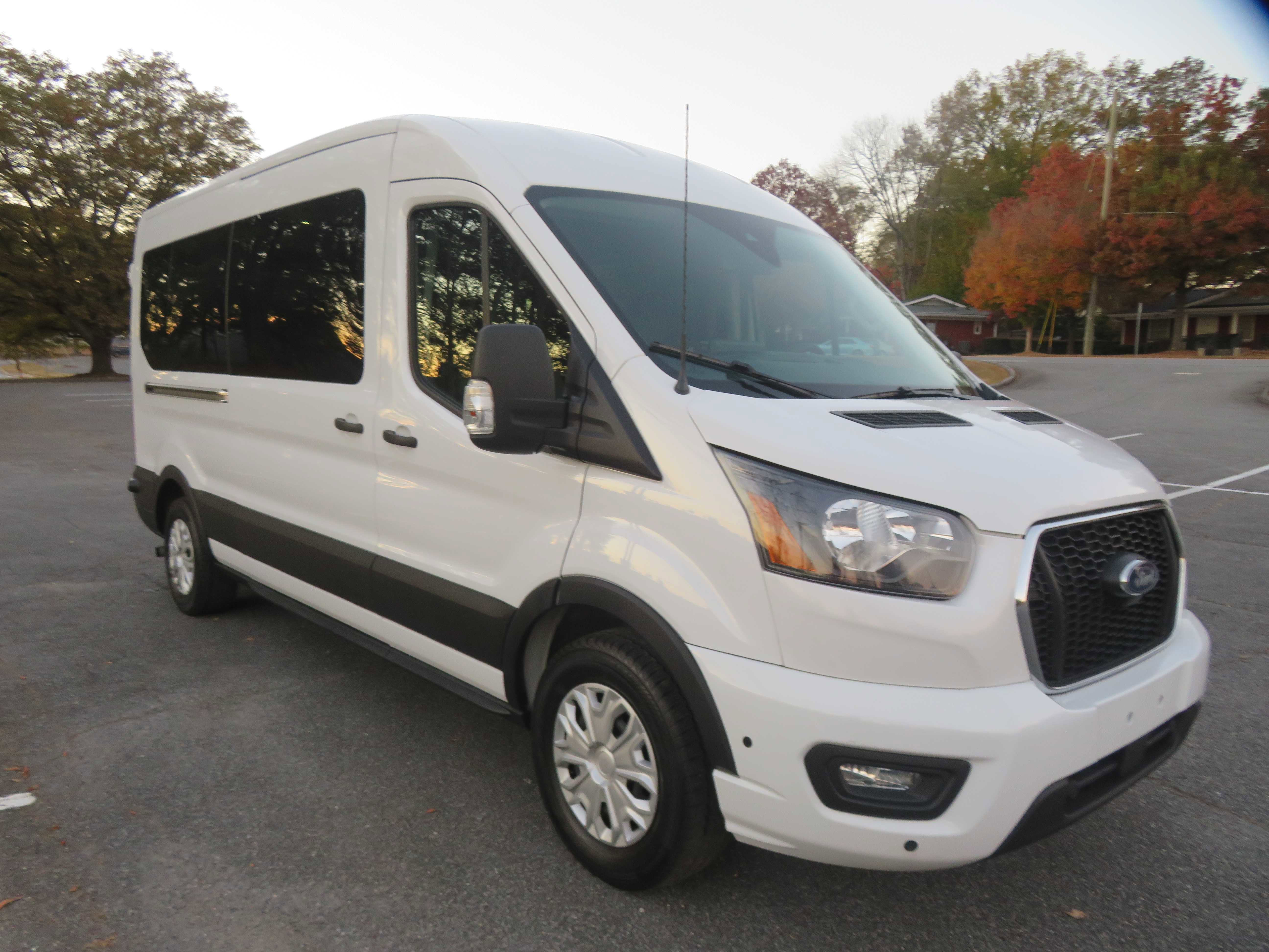 Used 2024 Ford Transit 350 XLT image 60