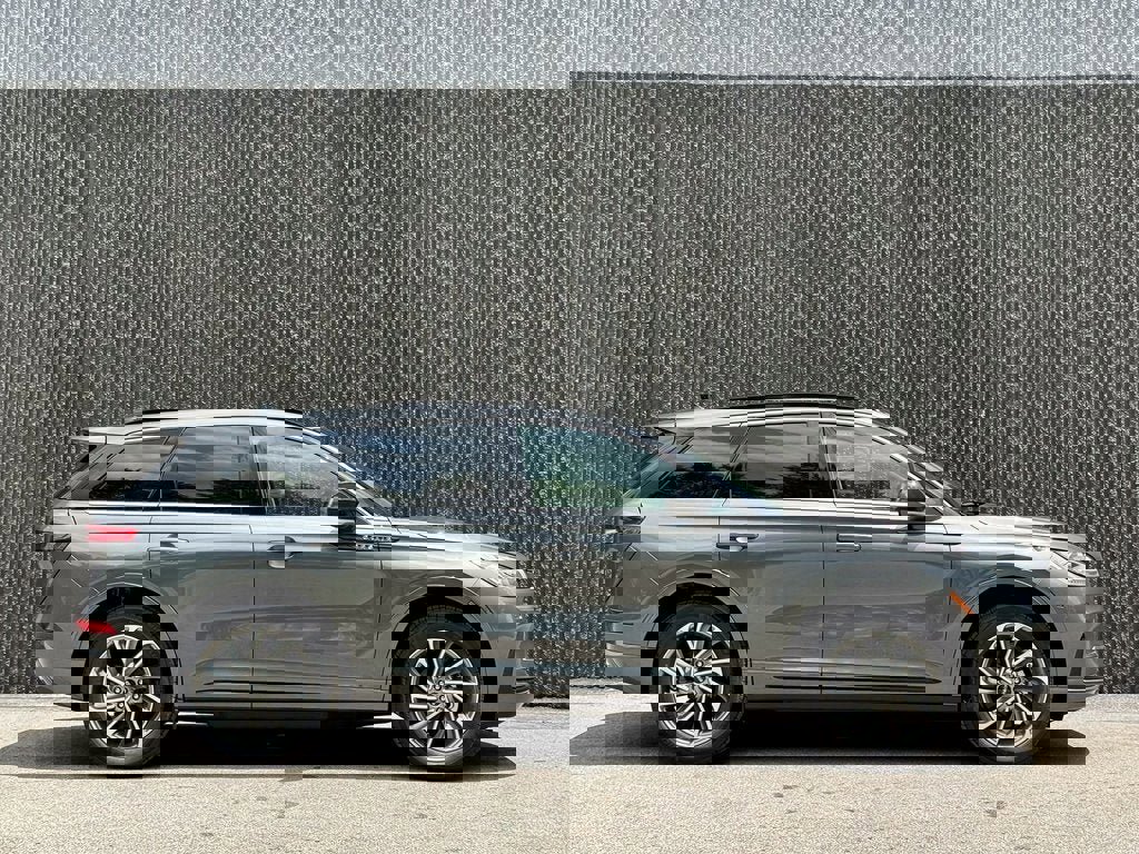 New 2025 Lincoln Corsair Grand Touring image 6