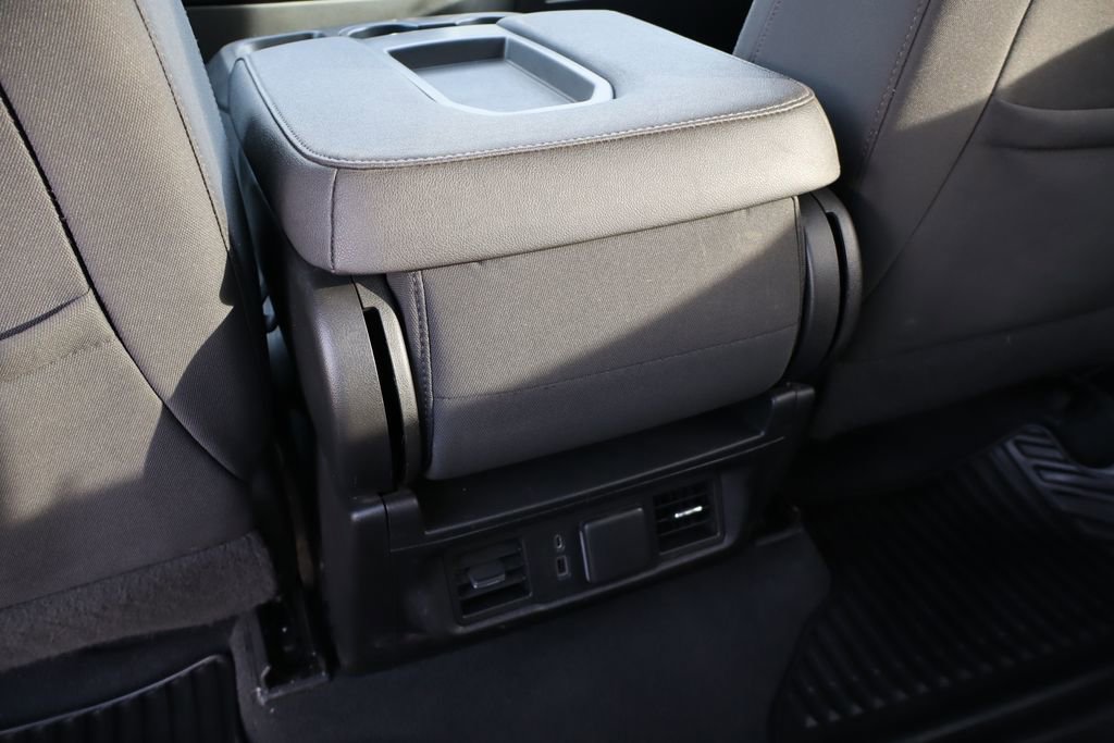 Used 2022 Chevrolet Silverado 1500 LT image 40